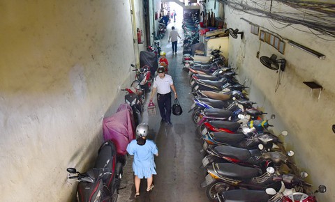 Nhiều chung cư TP.HCM còn xem thường bà hỏa - Ảnh 1. Nhiều chung cư TP.HCM còn xem thường bà hỏa - Ảnh 1.