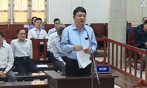 Tuyên phạt ông Đinh La Thăng 18 năm tù, buộc bồi thường 600 tỉ - Ảnh 6. Tuyên phạt ông Đinh La Thăng 18 năm tù, buộc bồi thường 600 tỉ - Ảnh 6.