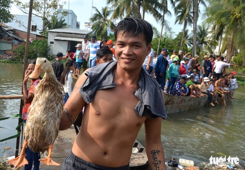 Rộn tiếng cười tranh vịt ở lễ hội Làm Chay - Ảnh 12.