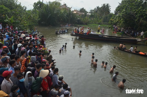 Rộn tiếng cười tranh vịt ở lễ hội Làm Chay - Ảnh 2.