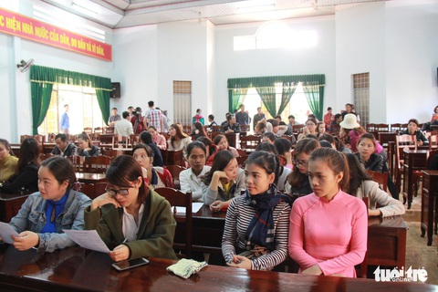 Cách chức hiệu trưởng nhận 210 triệu đồng chạy việc - Ảnh 2. Cách chức hiệu trưởng nhận 210 triệu đồng chạy việc - Ảnh 2.