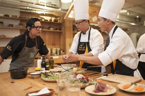 Ca sĩ Deni Hines, nghệ sĩ piano Vân Anh tham gia Taste of Australia - Ảnh 2. Ca sĩ Deni Hines, nghệ sĩ piano Vân Anh tham gia Taste of Australia - Ảnh 2.