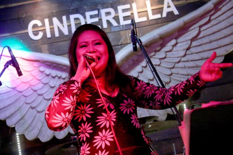Ca sĩ người Philippines: Việt Nam là đất lành - Ảnh 7. Ca sĩ người Philippines: Việt Nam là đất lành - Ảnh 7.