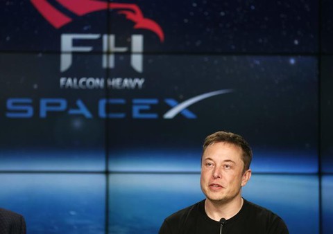 Tăng hơn 100 tỉ USD một năm, Elon Musk vượt Bill Gates trong danh sách tỉ phú - Ảnh 1. Tăng hơn 100 tỉ USD một năm, Elon Musk vượt Bill Gates trong danh sách tỉ phú - Ảnh 1.