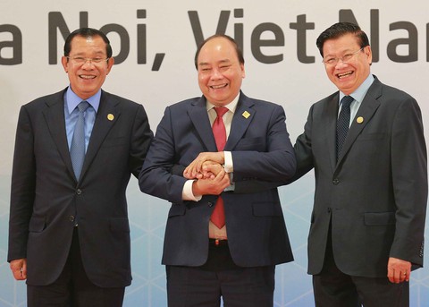 Campuchia - Lào - Việt Nam vững như kiềng ba chân - Ảnh 1. Campuchia - Lào - Việt Nam vững như kiềng ba chân - Ảnh 1.