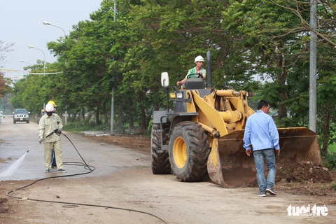 Hà Nội dọn sạch nội tạng ruồi bu, tạm dừng giết mổ nếu tái diễn - Ảnh 4. Hà Nội dọn sạch nội tạng ruồi bu, tạm dừng giết mổ nếu tái diễn - Ảnh 4.