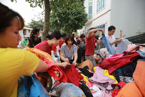 Cháy lớn tại chợ Quang ở xã Thanh Liệt, Hà Nội - Ảnh 13. Cháy lớn tại chợ Quang ở xã Thanh Liệt, Hà Nội - Ảnh 13.