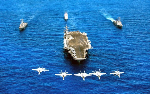Thông điệp từ siêu hàng không mẫu hạm USS Carl Vinson - Ảnh 1. Thông điệp từ siêu hàng không mẫu hạm USS Carl Vinson - Ảnh 1.