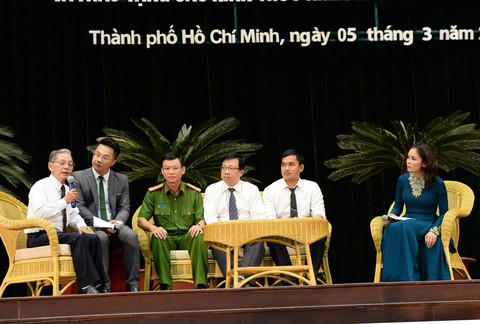 TP.HCM chi gần 42 tỷ đồng cho thi đua khen thưởng - Ảnh 4. TP.HCM chi gần 42 tỷ đồng cho thi đua khen thưởng - Ảnh 4.