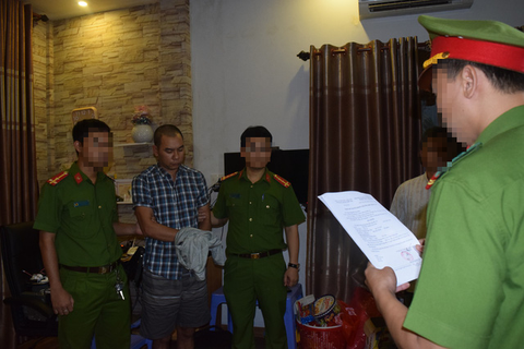 Phá đường dây đánh bạc, cá độ bóng đá hơn 100 tỉ đồng ở Huế - Ảnh 1. Phá đường dây đánh bạc, cá độ bóng đá hơn 100 tỉ đồng ở Huế - Ảnh 1.