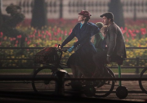 Disney tung trailer phim khủng: Mary Poppins returns - Ảnh 8. Disney tung trailer phim khủng: Mary Poppins returns - Ảnh 8.