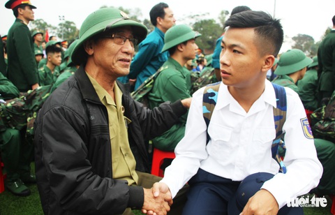Thanh niên Nghệ An ngày nhập ngũ quyết ‘vượt nắng, thắng mưa’ - Ảnh 8. Thanh niên Nghệ An ngày nhập ngũ quyết ‘vượt nắng, thắng mưa’ - Ảnh 8.