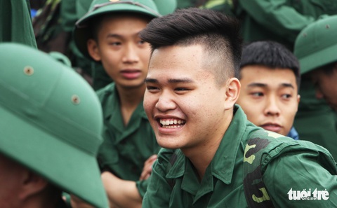 Thanh niên Nghệ An ngày nhập ngũ quyết ‘vượt nắng, thắng mưa’ - Ảnh 7. Thanh niên Nghệ An ngày nhập ngũ quyết ‘vượt nắng, thắng mưa’ - Ảnh 7.
