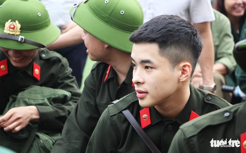 Thanh niên Nghệ An ngày nhập ngũ quyết ‘vượt nắng, thắng mưa’ - Ảnh 4. Thanh niên Nghệ An ngày nhập ngũ quyết ‘vượt nắng, thắng mưa’ - Ảnh 4.