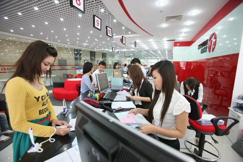 Maritime Bank mục tiêu trở thành ngân hàng được yêu thích nhất - Ảnh 2. Maritime Bank mục tiêu trở thành ngân hàng được yêu thích nhất - Ảnh 2.