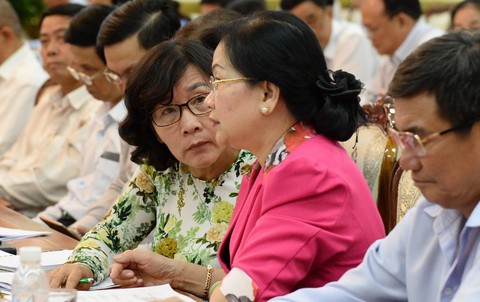 Sự hài lòng của dân là cơ sở tính thu nhập tăng thêm cán bộ công chức - Ảnh 7. Sự hài lòng của dân là cơ sở tính thu nhập tăng thêm cán bộ công chức - Ảnh 7.
