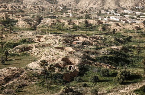 Những gia đình cuối cùng sống dưới lòng đất ở Tunisia - Ảnh 2. Những gia đình cuối cùng sống dưới lòng đất ở Tunisia - Ảnh 2.