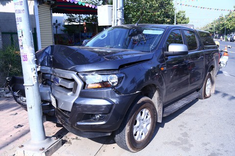 Vụ tông CSGT tại Bình Dương: cả 2 tài xế dương tính với ma túy - Ảnh 5. Vụ tông CSGT tại Bình Dương: cả 2 tài xế dương tính với ma túy - Ảnh 5.