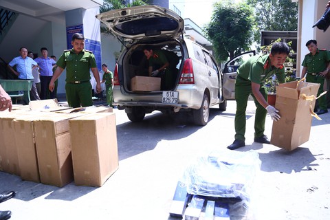 Vụ tông CSGT tại Bình Dương: cả 2 tài xế dương tính với ma túy - Ảnh 1. Vụ tông CSGT tại Bình Dương: cả 2 tài xế dương tính với ma túy - Ảnh 1.