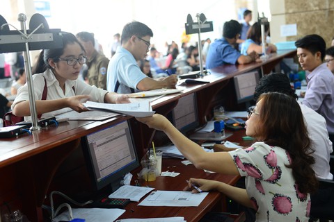 Ngành thuế sẽ gửi thư, nhắn tin nhắc quyết toán thuế TNCN - Ảnh 1. Ngành thuế sẽ gửi thư, nhắn tin nhắc quyết toán thuế TNCN - Ảnh 1.