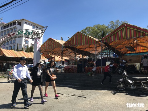 Công an hoàn tất hồ sơ vụ du khách bị đánh ngất xỉu tại Đà Lạt - Ảnh 2. Công an hoàn tất hồ sơ vụ du khách bị đánh ngất xỉu tại Đà Lạt - Ảnh 2.