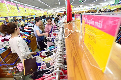Tập tiêu dùng thông minh, được không? - Ảnh 1. Tập tiêu dùng thông minh, được không? - Ảnh 1.