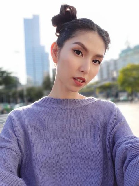 Bí quyết selfie đẹp như siêu mẫu Thùy Dương - Ảnh 1. Bí quyết selfie đẹp như siêu mẫu Thùy Dương - Ảnh 1.