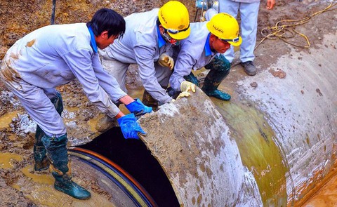 Luật sư không phục kết luận giám định vụ vỡ đường ống sông Đà - Ảnh 2. Luật sư không phục kết luận giám định vụ vỡ đường ống sông Đà - Ảnh 2.