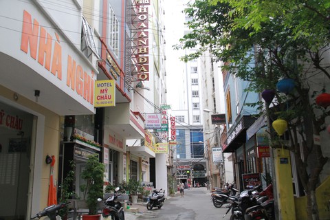 Đà Nẵng lập “hàng rào” ngăn xây khách sạn ồ ạt - Ảnh 2. Đà Nẵng lập “hàng rào” ngăn xây khách sạn ồ ạt - Ảnh 2.