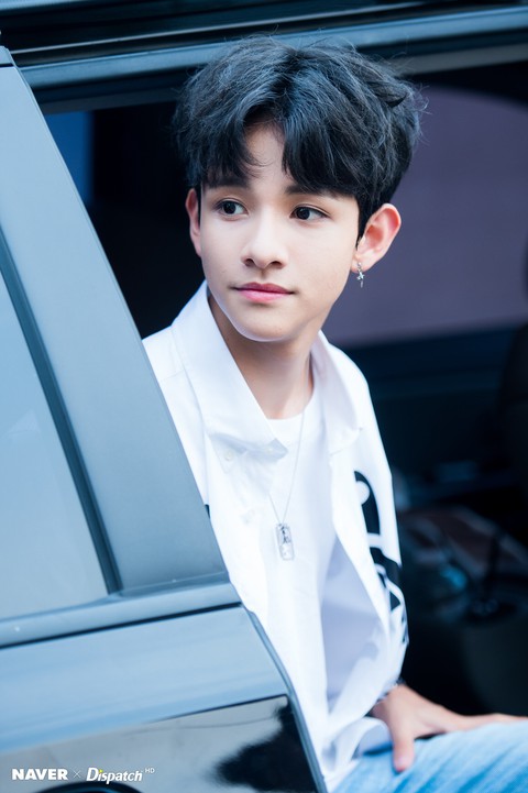 Kim Samuel - chàng hoàng tử lai đáng yêu của Kpop - Ảnh 11. Kim Samuel - chàng hoàng tử lai đáng yêu của Kpop - Ảnh 11.