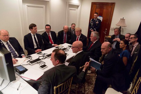 Ông Trump từng ra lệnh không kích Syria như thế nào? - Ảnh 8. Ông Trump từng ra lệnh không kích Syria như thế nào? - Ảnh 8.