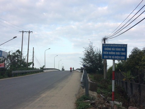 Đám tang thành gánh nặng gia đình người mất, khách viếng chia sẻ gì? - Ảnh 1. Đám tang thành gánh nặng gia đình người mất, khách viếng chia sẻ gì? - Ảnh 1.