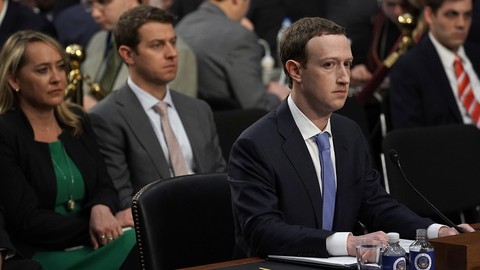 Mark Zuckerberg để ngỏ khả năng dùng Facebook có phí - Ảnh 1. Mark Zuckerberg để ngỏ khả năng dùng Facebook có phí - Ảnh 1.