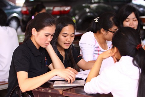 Khám sức khỏe mới được tốt nghiệp, sinh viên chới với - Ảnh 1. Khám sức khỏe mới được tốt nghiệp, sinh viên chới với - Ảnh 1.
