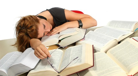 Học sinh tự tử vì áp lực: không ai nghe thấy lời cầu cứu? - Ảnh 2. Học sinh tự tử vì áp lực: không ai nghe thấy lời cầu cứu? - Ảnh 2.