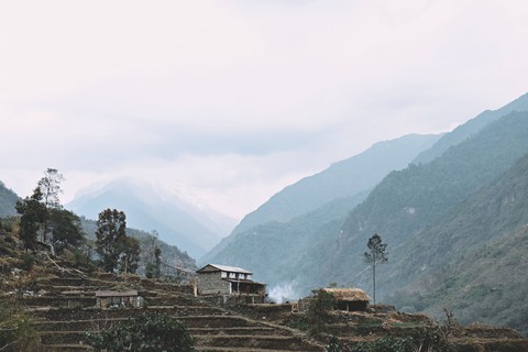 Ngắm những đỉnh núi ở Nepal đẹp lung linh trong tuyết - Ảnh 5. Ngắm những đỉnh núi ở Nepal đẹp lung linh trong tuyết - Ảnh 5.