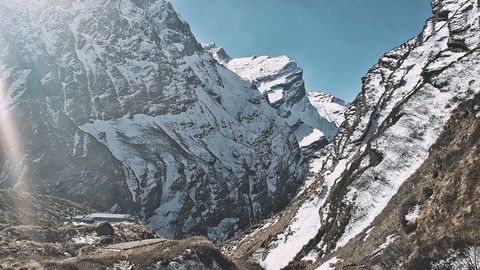 Ngắm những đỉnh núi ở Nepal đẹp lung linh trong tuyết - Ảnh 4. Ngắm những đỉnh núi ở Nepal đẹp lung linh trong tuyết - Ảnh 4.