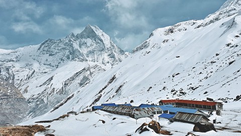 Ngắm những đỉnh núi ở Nepal đẹp lung linh trong tuyết - Ảnh 2. Ngắm những đỉnh núi ở Nepal đẹp lung linh trong tuyết - Ảnh 2.