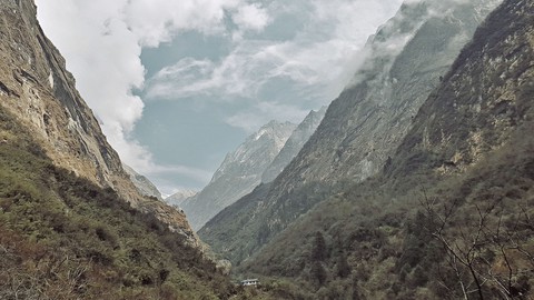 Ngắm những đỉnh núi ở Nepal đẹp lung linh trong tuyết - Ảnh 1. Ngắm những đỉnh núi ở Nepal đẹp lung linh trong tuyết - Ảnh 1.