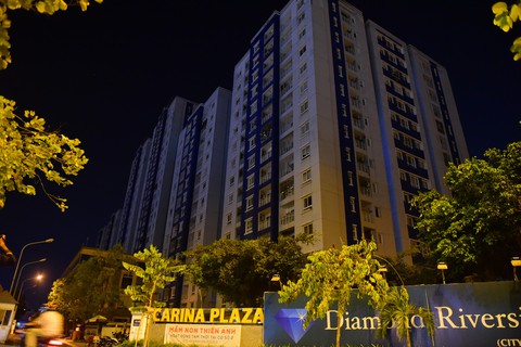 Cư dân Carina sống trong cảnh đèn dầu - Ảnh 13. Cư dân Carina sống trong cảnh đèn dầu - Ảnh 13.