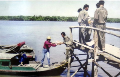 Thư viện Khoa học Tổng hợp số hóa 100% tài liệu quý hiếm - Ảnh 3. Thư viện Khoa học Tổng hợp số hóa 100% tài liệu quý hiếm - Ảnh 3.
