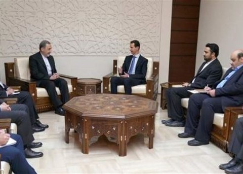 Ông Assad rời khỏi thủ đô Syria, ẩn nấp trong công sự Nga? - Ảnh 2. Ông Assad rời khỏi thủ đô Syria, ẩn nấp trong công sự Nga? - Ảnh 2.