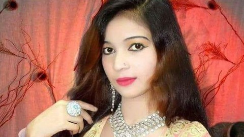 Ca sĩ mang thai 8 tháng bị bắn chết khi đang hát ở Pakistan - Ảnh 1. Ca sĩ mang thai 8 tháng bị bắn chết khi đang hát ở Pakistan - Ảnh 1.