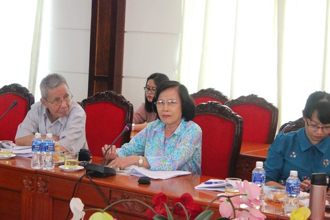 Học sinh áp lực vì phải học quá nhiều - Ảnh 1. Học sinh áp lực vì phải học quá nhiều - Ảnh 1.