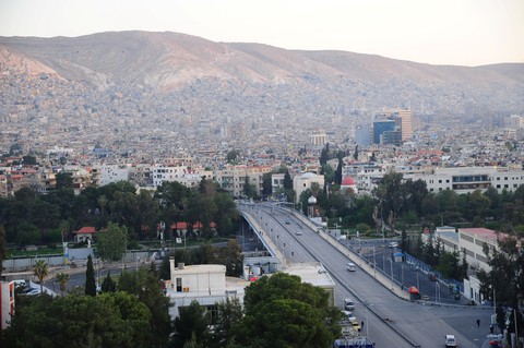 Tổng thống Syria vẫn đến Dinh làm việc - Ảnh 2. Tổng thống Syria vẫn đến Dinh làm việc - Ảnh 2.