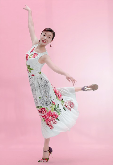 Tranh Đông Hồ vào Mùa hạnh phúc của Hồ Trần Dạ Thảo - Ảnh 3. Tranh Đông Hồ vào Mùa hạnh phúc của Hồ Trần Dạ Thảo - Ảnh 3.