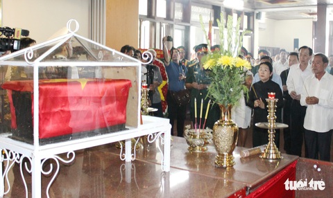 Anh Nguyễn Văn Trỗi đã an nghỉ tại nghĩa trang liệt sĩ TP.HCM - Ảnh 6. Anh Nguyễn Văn Trỗi đã an nghỉ tại nghĩa trang liệt sĩ TP.HCM - Ảnh 6.