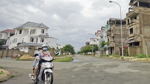 Thuế tài sản: Tận thu và cào bằng? - Ảnh 1. Thuế tài sản: Tận thu và cào bằng? - Ảnh 1.