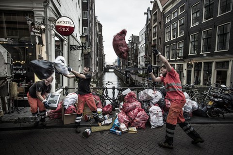 Đường đi của rác qua phóng sự ảnh đoạt giải World Press Photo 2018 - Ảnh 4. Đường đi của rác qua phóng sự ảnh đoạt giải World Press Photo 2018 - Ảnh 4.
