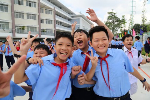 Vì cha mẹ muốn hạng 1, tôi đã học như điên - Ảnh 1. Vì cha mẹ muốn hạng 1, tôi đã học như điên - Ảnh 1.